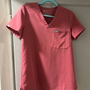 XS Catarina One pocket Figs Scrub top